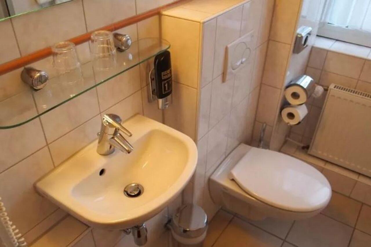 Hotel Imperial Гамбург Экстерьер фото