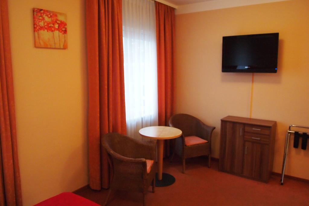 Hotel Imperial Гамбург Экстерьер фото