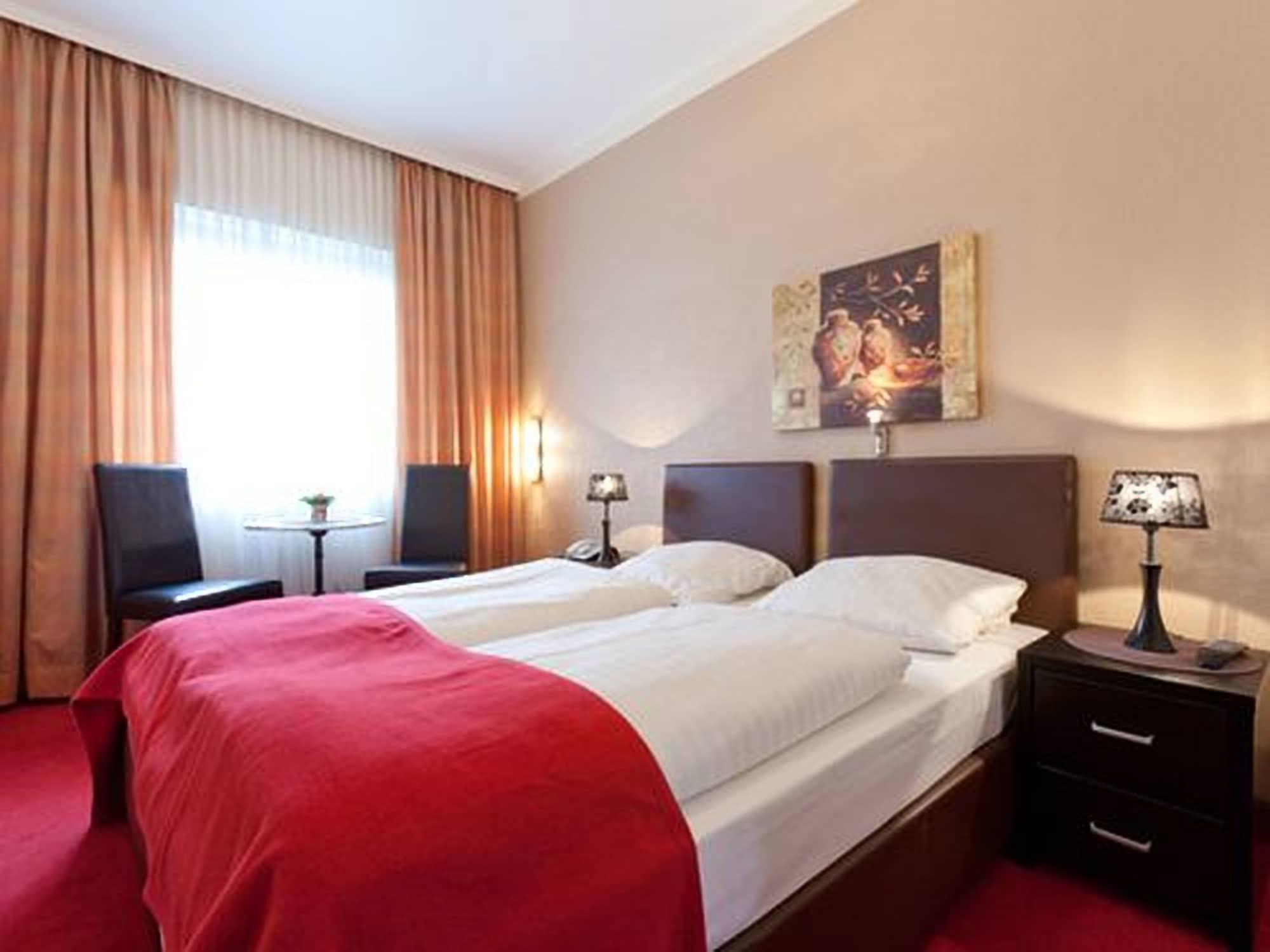 Hotel Imperial Гамбург Экстерьер фото