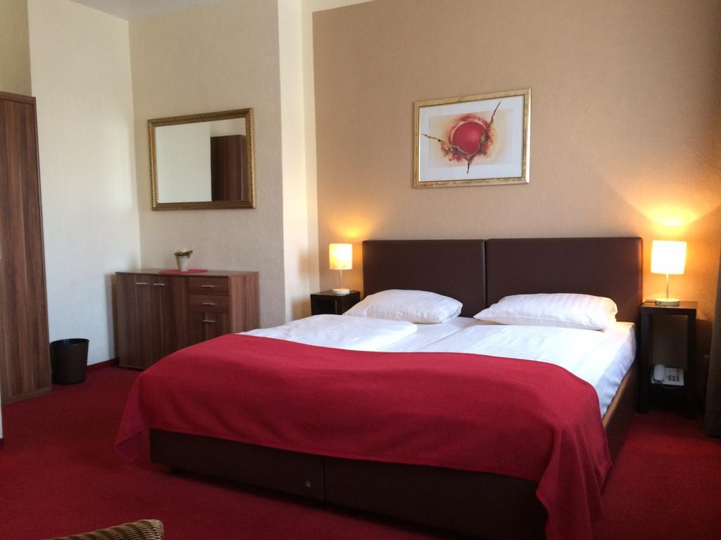 Hotel Imperial Гамбург Экстерьер фото